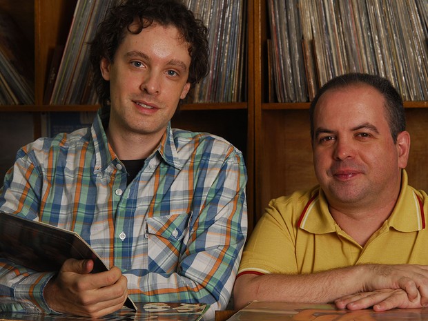 Vincent Villaru e Guilherme Bryan, apaixonados por trilhas sonoras, se uniram para escrever &quot;Teletema&quot; (Foto: Foto: Divulgação)