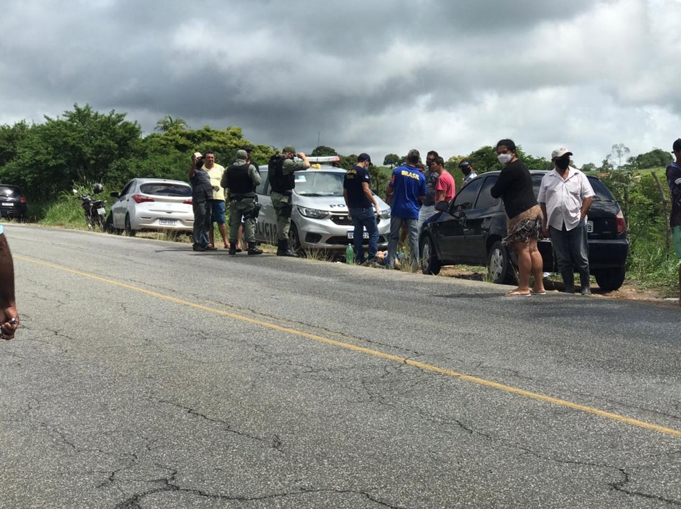 Padrasto mata enteada em Angelim, diz polícia; corpos foram encontrados  dentro de carro às margens da PE-177 | Caruaru e Região | G1