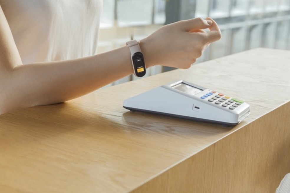Relógios que contam com NFC oferecem pagamentos por aproximação — Foto: Divulgação/Xiaomi