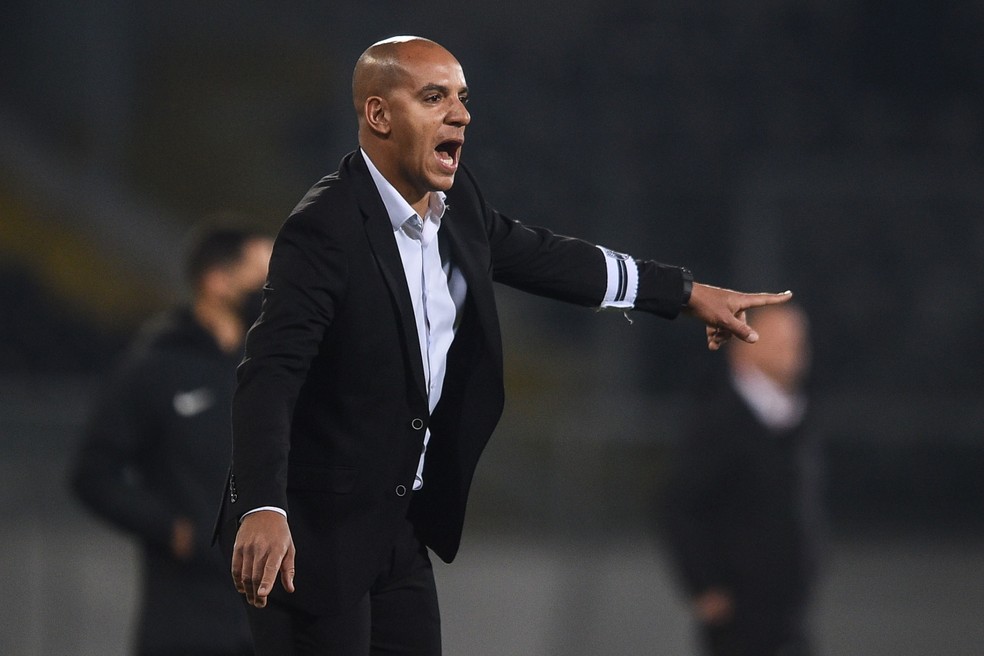 T&eacute;cnico portugu&ecirc;s Pepa, durante passagem pelo Vit&oacute;ria de Guimar&atilde;es &mdash; Foto: Divulga&ccedil;&atilde;o/Site Vitoria Sport Clube