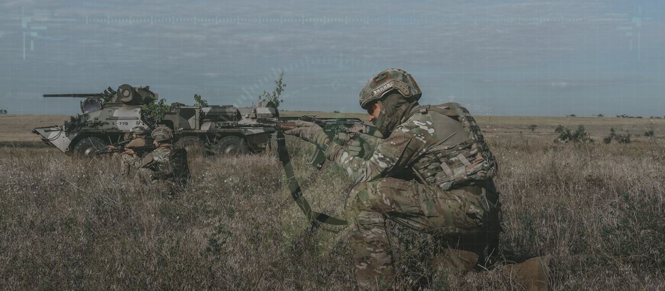 O grupo de extrema direita Batalhão de Azov está atuando na defesa da Ucrânia contra a Rússia (Foto: @Polk_Azov/Twitter/Reprodução)