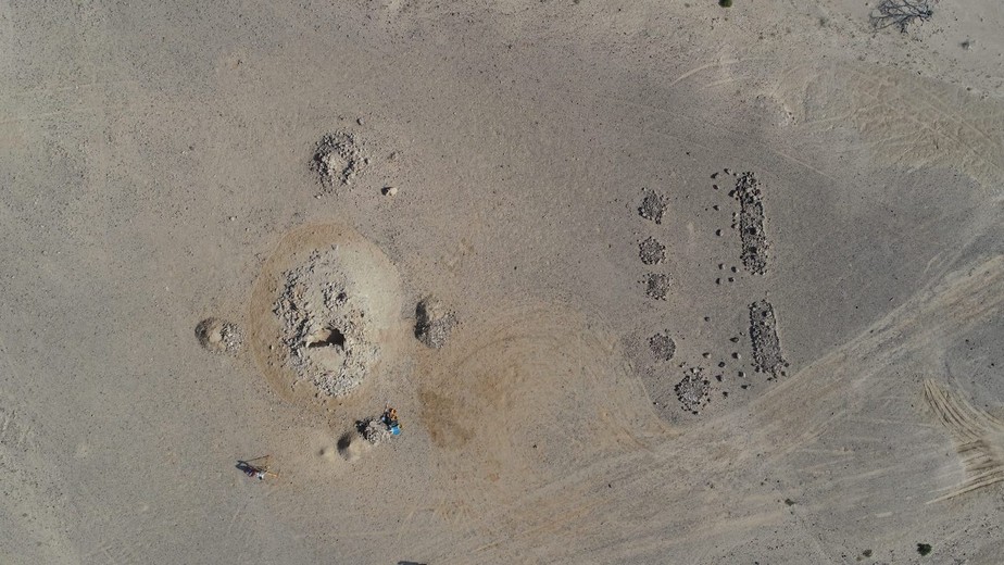Monumento enterrado no deserto do Omã intriga arqueólogos
