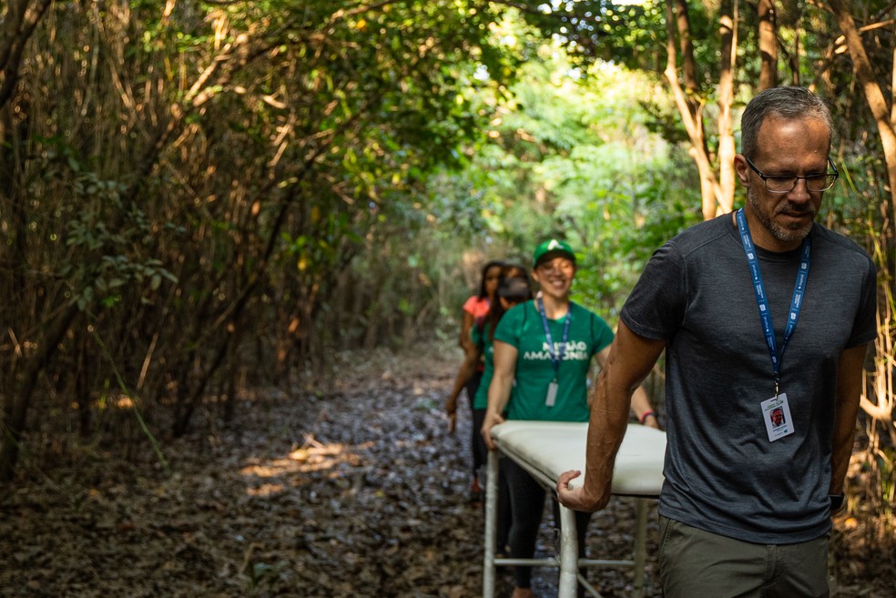 Alunos de medicina vivenciaram experiências bem diferentes na Amazônia — Foto: Raphael Martinelle