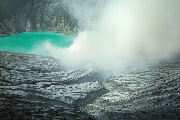 Blue Fire Crater (Foto: Reuben Wu / divulgação )