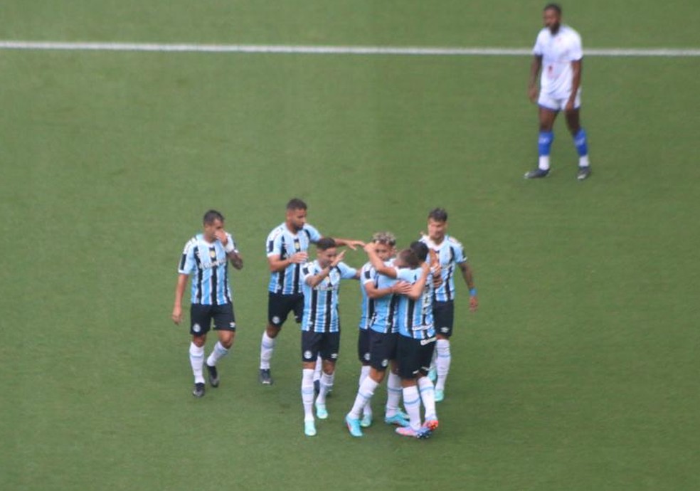 Atuações do Grêmio: Suárez marca duas vezes e se destaca na vitória sobre o Aimoré