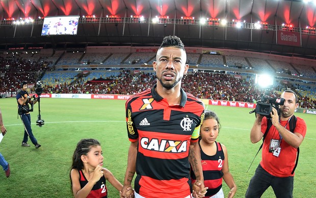 Léo Moura fala em lançar peruca moicana nos EUA e diz: “Não dormi direito”