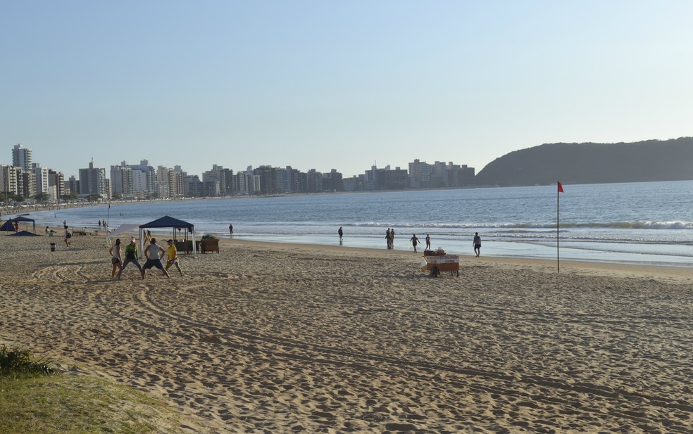 Praia do Morro, em Guarapari — Foto: Viviane Machado/ G1