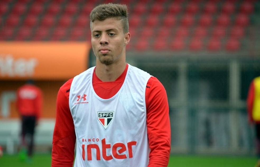Lucas Fernandes tem sido elogiado por Dorival (Foto: Érico Leonan / saopaulofc.net)