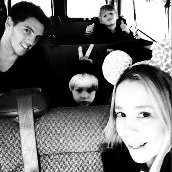 Danielle Winits, o namorado Amaury Nunes e os filhos (Foto: Reprodução/Instagram)