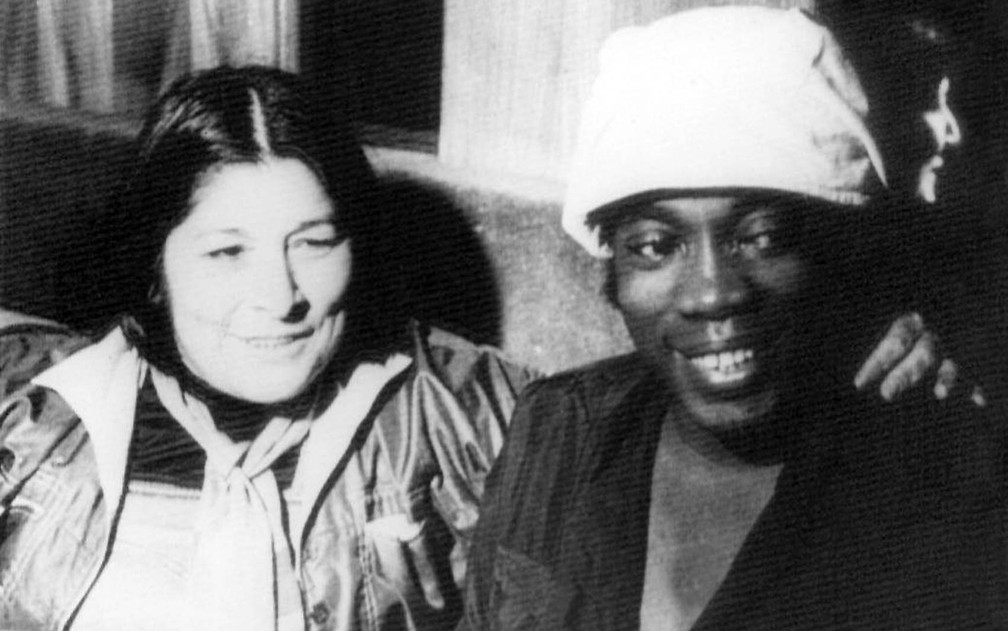 Milton Nascimento e Mercedes Sosa em julho de 1979 — Foto: Estadão Conteúdo/Arquivo