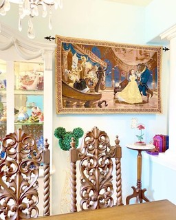 Mulher decora casa inteira com temática Disney