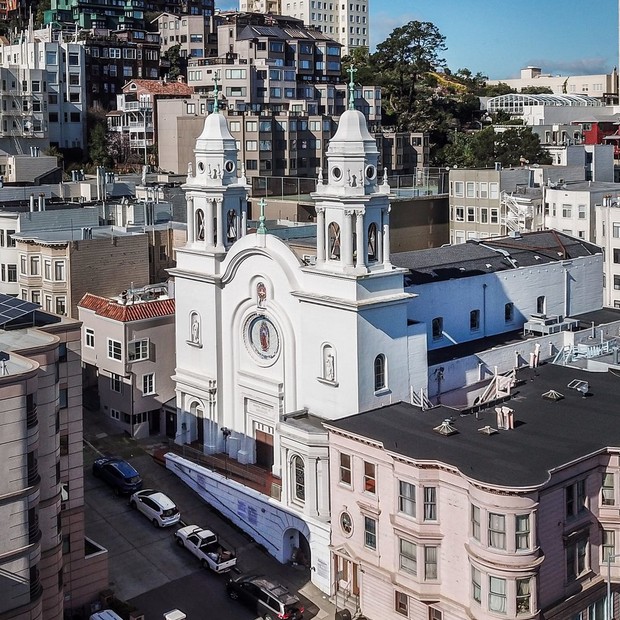 Igreja construída em 1880 é transformada em centro cultural, em São Francisco (Foto: Divulgação)