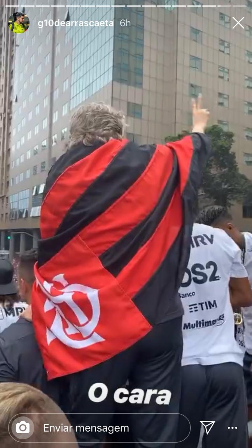 Arrascaeta enalteceu o Mister no modo "stories" do Instagram — Foto: Reprodução / Instagram