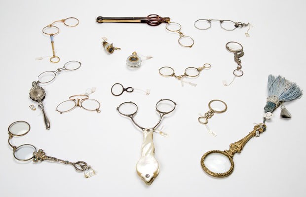 Mostra exibe óculos do século 17 até modelos atuais (Foto: Divulgação)