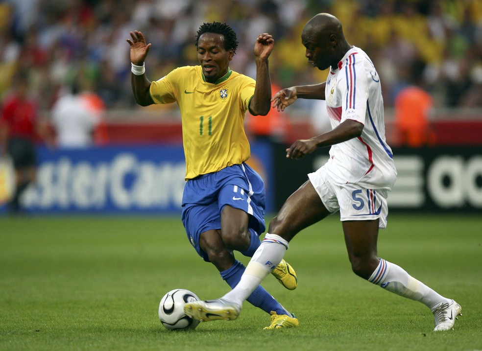 Zé Roberto, em ação na Copa de 2006 (Foto: Getty Images)