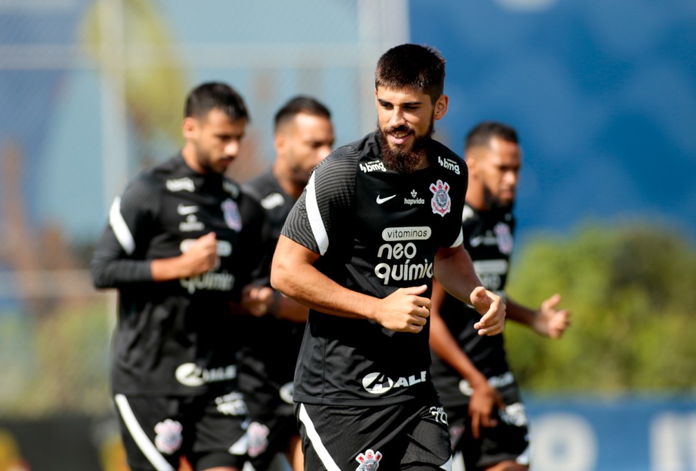Bruno Méndez projeta jogo duro no Paraguai e fala sobre mudanças no Corinthians