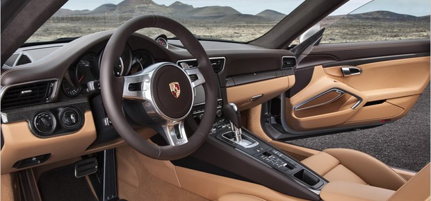 Interior turbo s 911 porsche (Foto: divulgação)