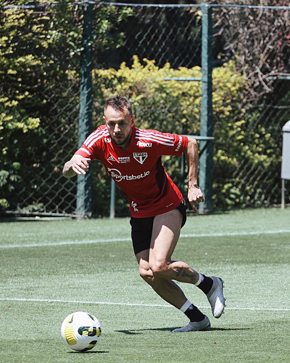 Rafinha participa de treino no São Paulo — Foto: São Paulo FC