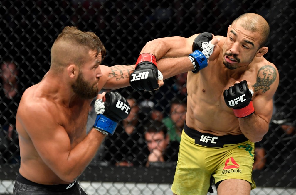 José Aldo deixou para trás a derrota para Holloway e voltou a vencer (Foto: Jeff Bottari/Getty Images)