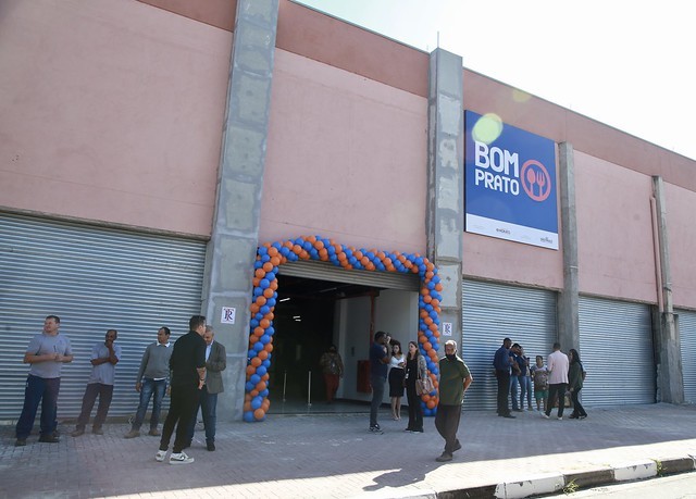 Bom Prato é inaugurado em Francisco Morato e servirá 1,5 mil refeições por dia