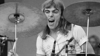 O baterista Alan White, do Yes. Músico nasceu em Pelton, Inglaterra, e morreu em Washington, nos EUA, onde morava — Foto: Divulgação