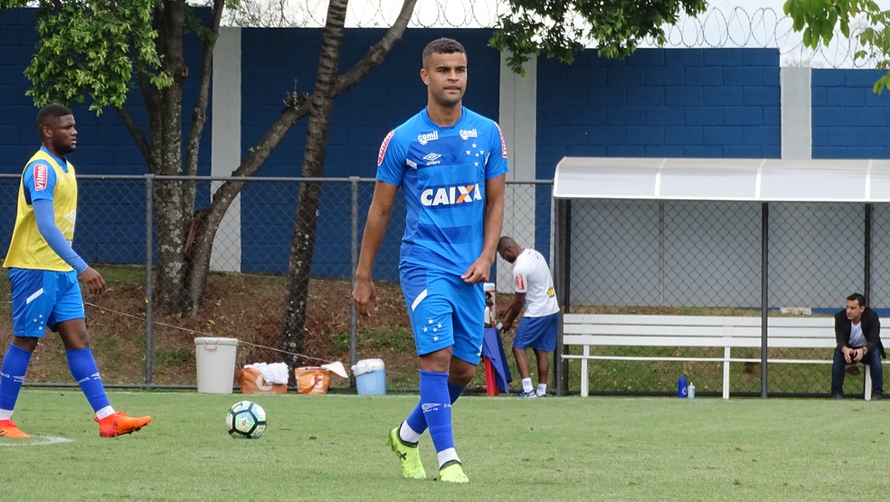 São Paulo quer Alisson em troca por Hudson com Cruzeiro (Foto: Gabriel Duarte)