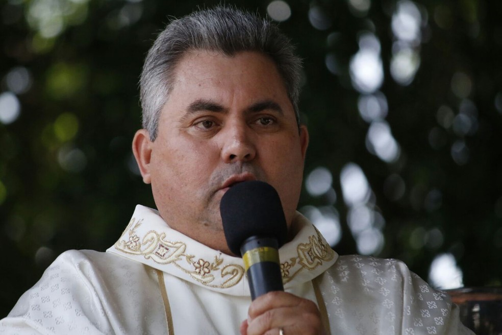 Padre Umberto convida fiéis para participação nas festividades (Foto: Pascom/Santuário de Santo Expedito/Divulgação)