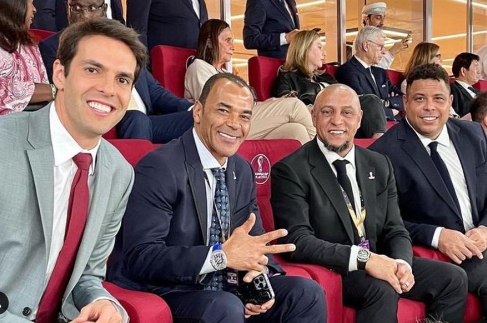 Kaká, Cafu, Roberto Carlos e Ronaldo Fenômeno no Catar — Foto: Reprodução