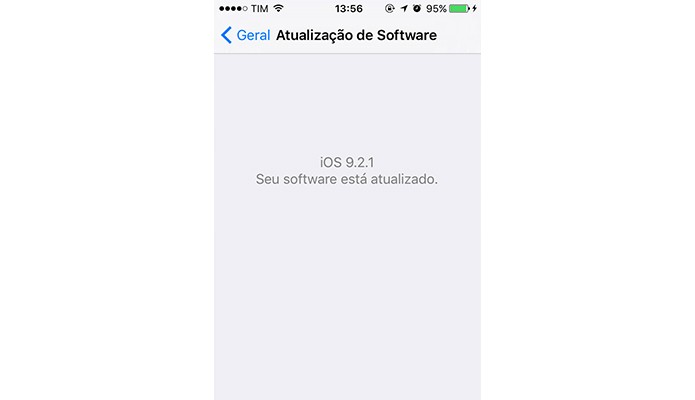 Verifique a atualização do iOS (Foto: Reprodução/André Sugai)