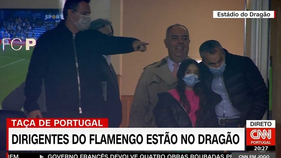 Braz e Spindel em est&aacute;dio assistindo Porto x Benfica &mdash; Foto: Reprodu&ccedil;&atilde;o