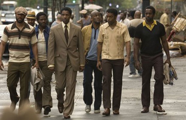 'Gangster Americano', estrelado por Denzel Washington, também retrata Muhammad Ali nos ringues. (Foto: Divulgação)
