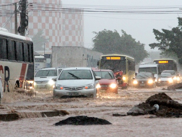 Capital maranhense também está na zona de alerta pela chuva intensa nesta segunda-feira (9) (Foto: De Jesus/O Estado/Arquivo)
