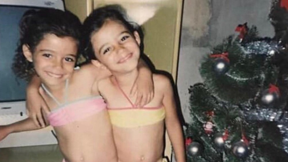 Key Alves e a irm gmea Keyt quando criana
