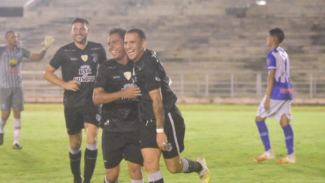 Birungueta teve uma noite e tanto no Estádio Amigão