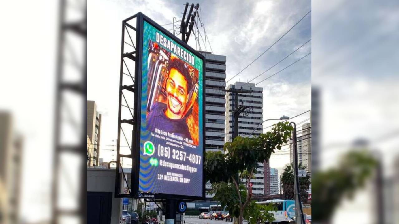 Imagens de pessoas desaparecidas passam a ser divulgadas em telões de led espalhados por Fortaleza