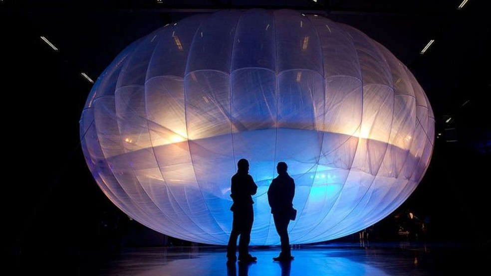 Um balão do Google pode ajudar a levar a internet a lugares remotos — Foto: Getty Images via BBC