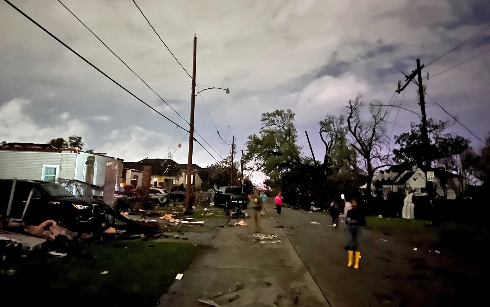 Tornado atinge Nova Orleans e deixa um morto
