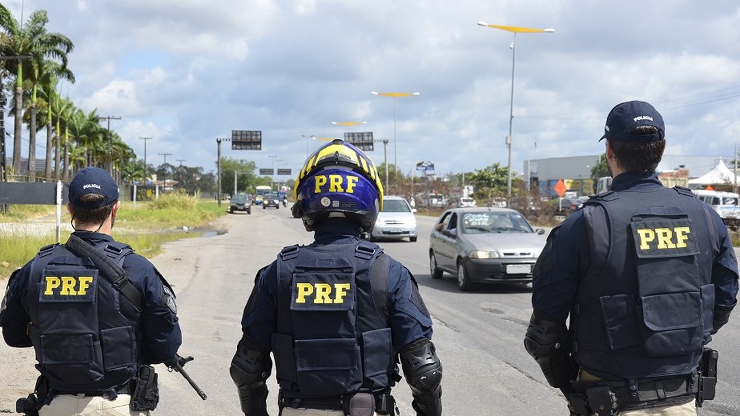 Resultado de imagem para Um homem foi detido na terÃ§a-feira (27) suspeito de agredir e manter relaÃ§Ãµes sexuais com a companheira contra a vontade dela em Arcoverde, SertÃ£o de Pernambuco. Segundo a PolÃ­cia Militar, a vÃ­tima informou que havia discutido com o suspeito quando ele comeÃ§ou a agredÃ­-la. A vÃ­tima apresentava hematomas causados pelas agressÃµes, conforme informou a polÃ­cia. O caso foi encaminhado para a Delegacia de PolÃ­cia Civil, que irÃ¡ investigar o caso.