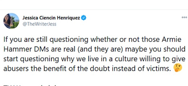 O post já apagado pela escritora Jessica Ciencin Henriquez na qual ela dizem ser verdadeiras as mensagens atribuídas ao ator Armie Hammer sobre canibalismo e abuso sexual (Foto: Twitter)