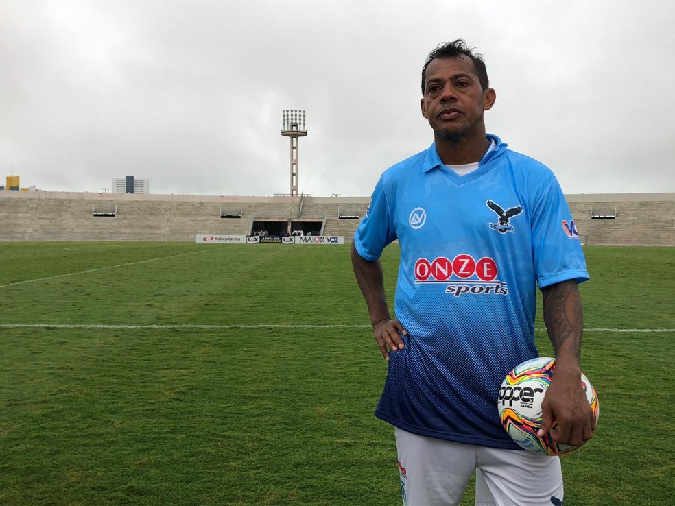 Marcelinho Paraíba se aposentou no mês passado e estuda para virar técnico — Foto: Raniery Soares / GloboEsporte.com
