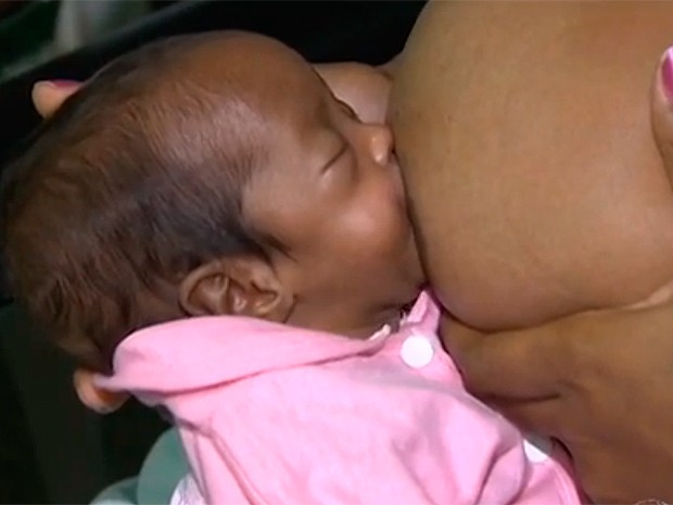 Bebê Bianca nasceu aos 5 meses e meio, em Salvador. Bahia (Foto: Reprodução TV Bahia)
