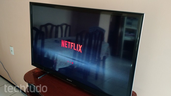 Espere o Netflix carregar e iniciar (Foto: Felipe Alencar/TechTudo)