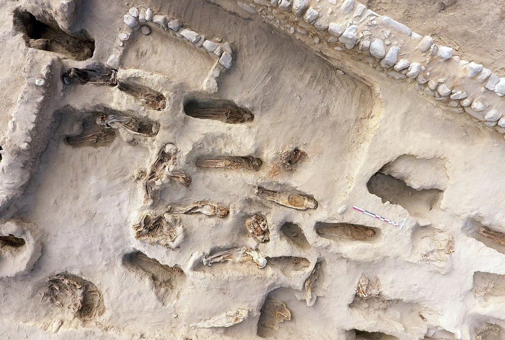 ArqueÃ³logos descobriram tumbas de 227 crianÃ§as em Huanchaco, sÃ­tio arqueolÃ³gico no Peru â€” Foto: PROGRAMA ARQUEOLOGICO HUANCHACO/AFP