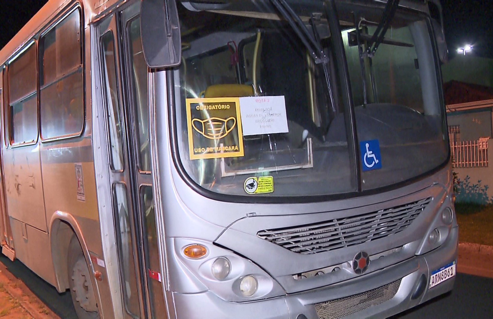 Diretor de colégio fica em estado grave depois de ser baleado dentro de ônibus escolar, em Almirante Tamandaré