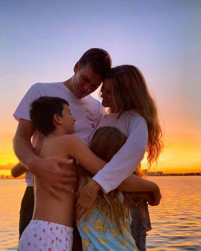 Gisele, Tom Brady e os filhos — Foto: Reprodução/Instagram