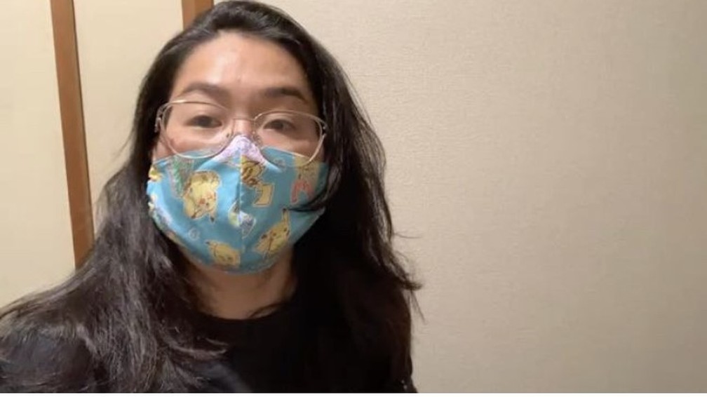Brasileira Cristina Kiyono usa máscara para sair de casa no Japão — Foto: Divulgação/Arquivo pessoal