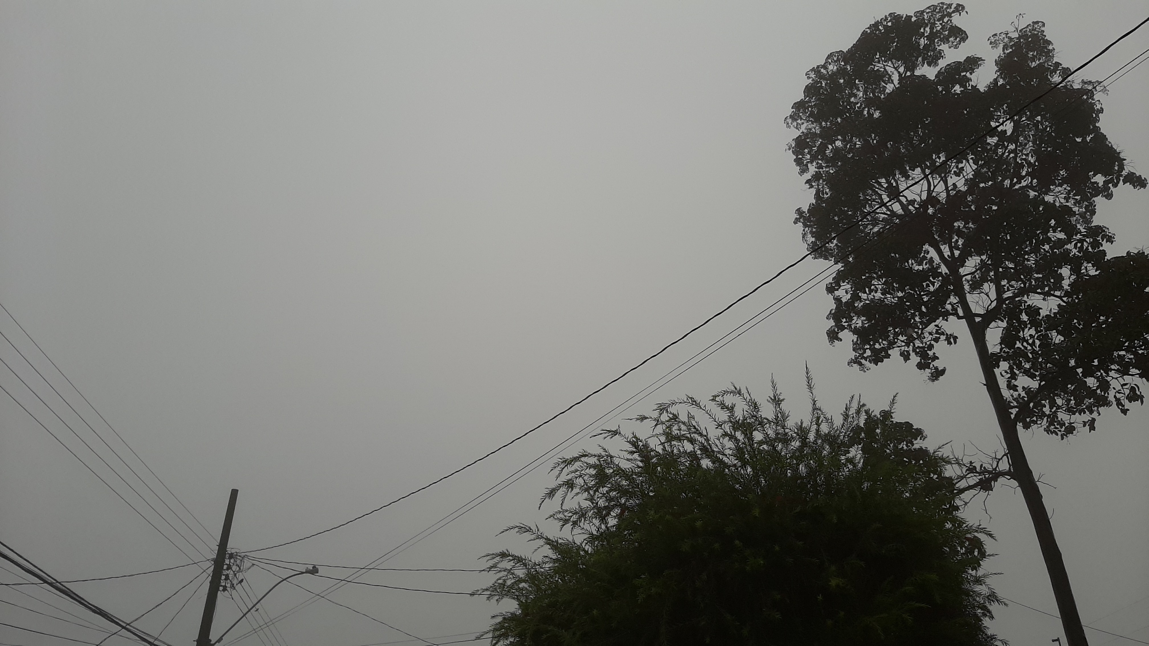 Chegada de frente fria pode provocar chuva no fim de semana no Triângulo, Alto Paranaíba e Noroeste de MG; veja previsão