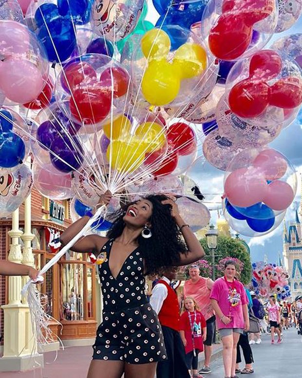 Erika Januza na Disney (Foto: Reprodução/Instagram)