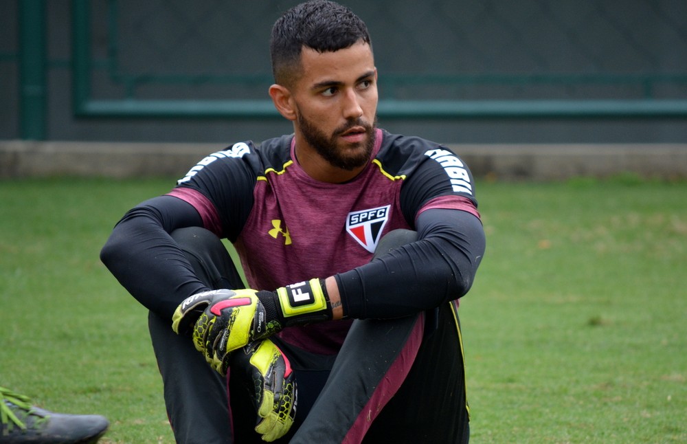 Renan vive contraste no São Paulo; entenda