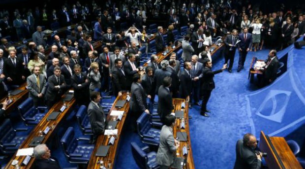 Brasília - Por 55 votos a favor e 22 contra, Senado abre processo de impeachment da Presidenta Dilma Rousseff (Foto: Marcelo Camargo/Agência Brasil)